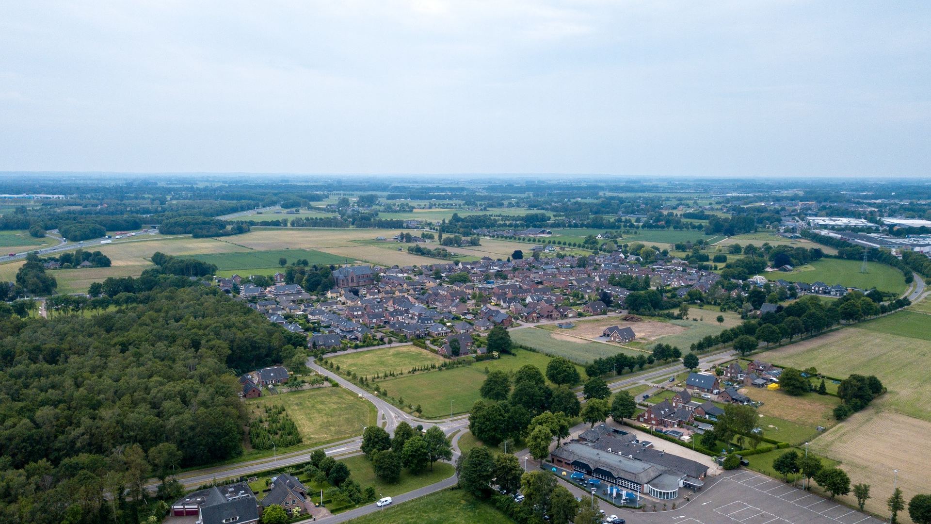 Landschap rondom Nieuw-Dijk vanuit de lucht